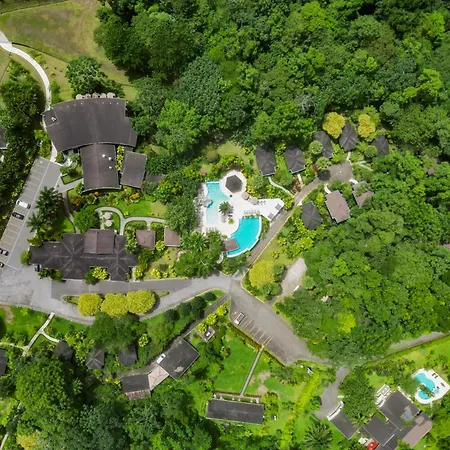 Hotel Lomas Del Volcan-3