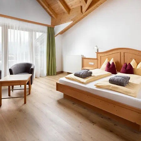 Hotel Königsleiten Vital Alpin-3