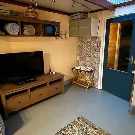 Aan de Dijk-2