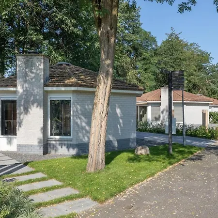Bungalowpark Het Verscholen Dorp-3
