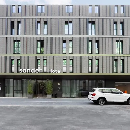 Sander Hotel-3