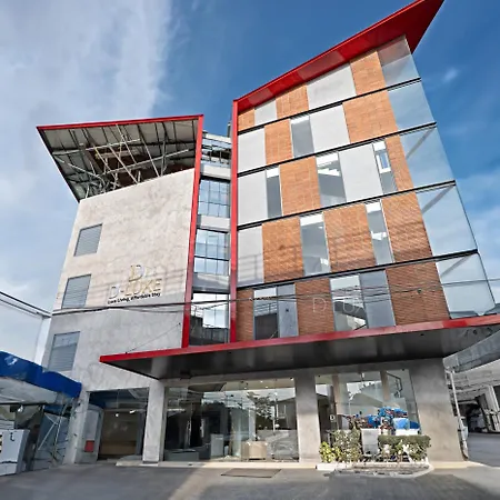 D-Luxe Hotel-2