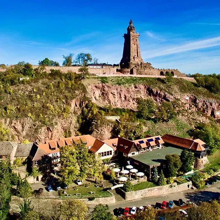 Burghof Kyffhäuser-2