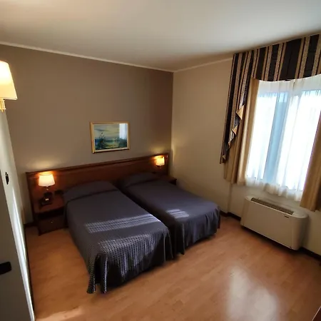 Hotel Majestic-3