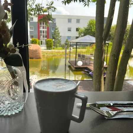 SKYHOTEL Merseburg-2