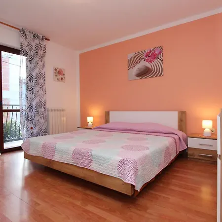 Rooms And Apartment Sanja-2