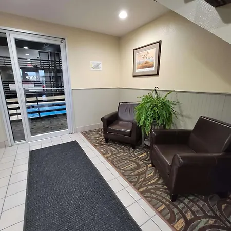 Surestay Plus Hotel By Best Western Grand Island-3