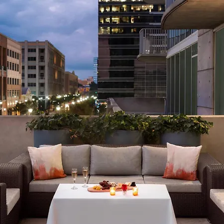 Twelve Midtown, Autograph Collection-3
