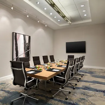 Twelve Midtown, Autograph Collection-2