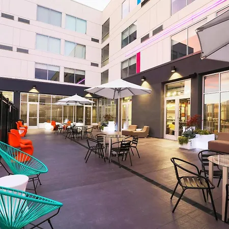 Aloft By Marriott Reno-Tahoe International Airport-3