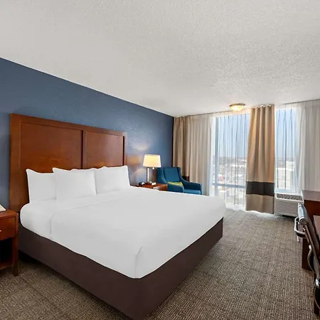 Comfort Inn & Suites Omaha Central-2