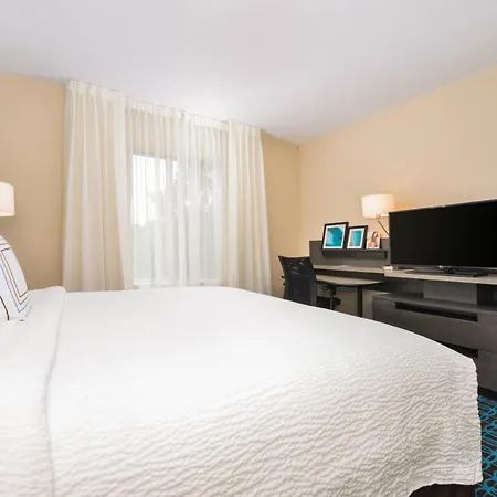 Fairfield Inn & Suites By Marriott Raleigh Cary-3