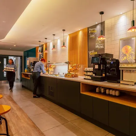 Hampton By Hilton London Park Royal-3