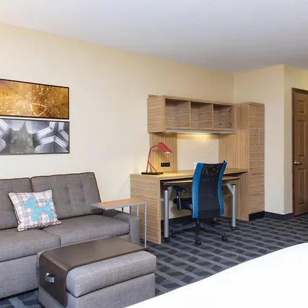 Towneplace Suites By Marriott East Lansing-2