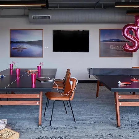 Moxy Denver Cherry Creek-2