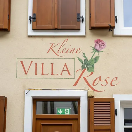 Kleine Villa Rose-2