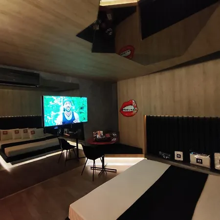 Motel Studio A-2