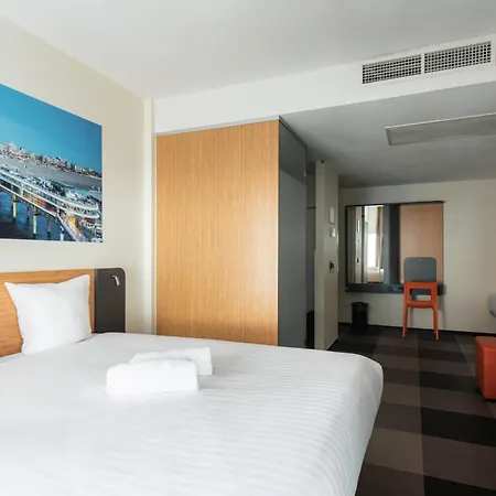 Easyhotel The Hague Scheveningen Beach-3