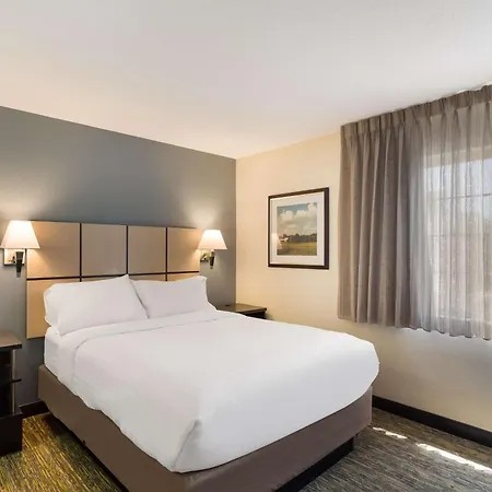 Sonesta Simply Suites Hampton-2