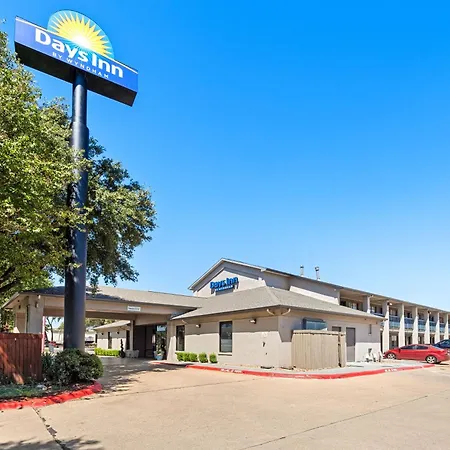 Days Inn By Wyndham Round Rock-3