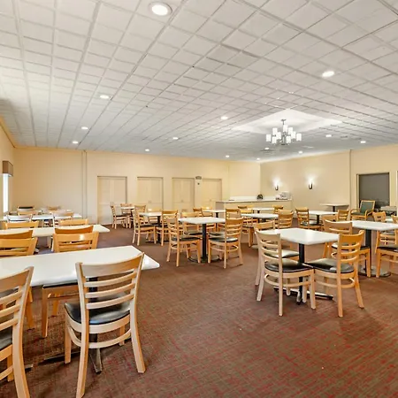 Best Western Green Bay Inn And Conference Center-3