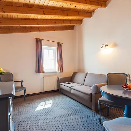 Hotel Garni Getreuer Eckart-3