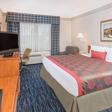 Ramada By Wyndham Kent Seattle Area-2