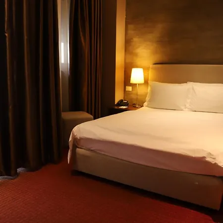 Mondial Hotel-2