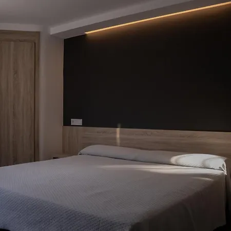 Hotel Hollywood-3