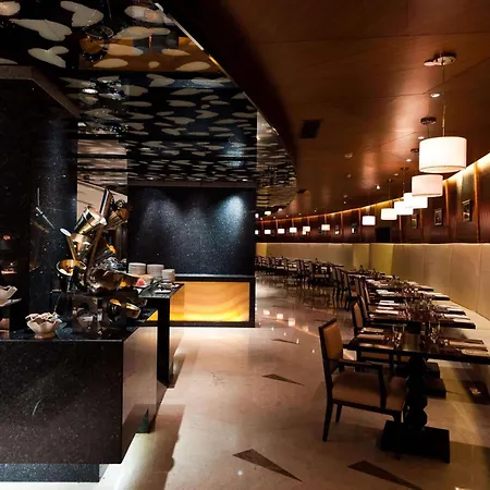 Wyndham Grand Plaza Royale Hangzhou-3