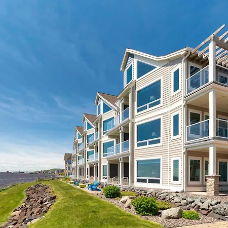 Beacon Pointe On Lake Superior-3
