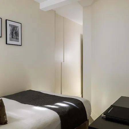 Hotel Elysees Bassano-3