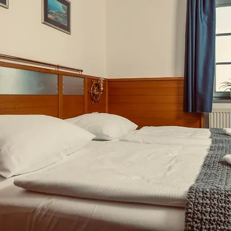 Hiddenseer Hotel-2