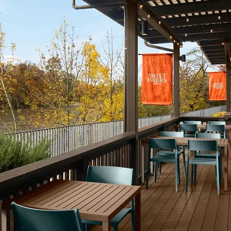 Valley River Inn-3