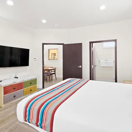 Bluff Dwellings Resort-3