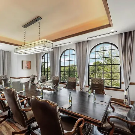 Hotel Drover, Autograph Collection-2
