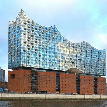Holiday Inn - The Niu, Yen Hamburg City By Ihg-2