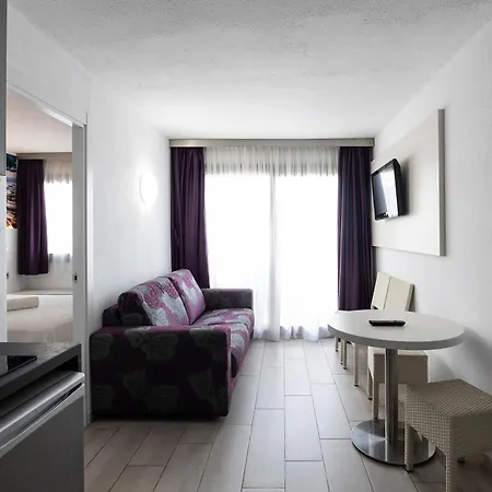 Aparthotel Miami Park-2