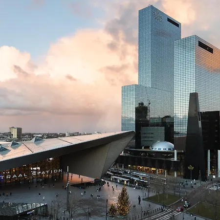 PREMIER SUITES PLUS Rotterdam-3
