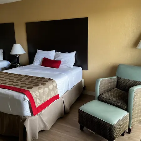 Budget Inn Laramie-3