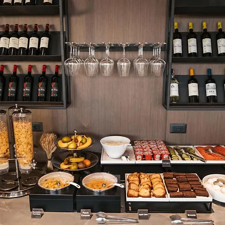 Sky Hotel Tirana-3