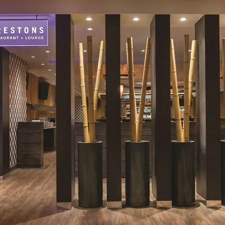 Coast Edmonton Plaza Hotel By Apa-3