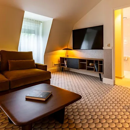 Continental Hotel-3