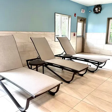 Holiday Inn Express Hotel & Suites Hinesville By Ihg-2