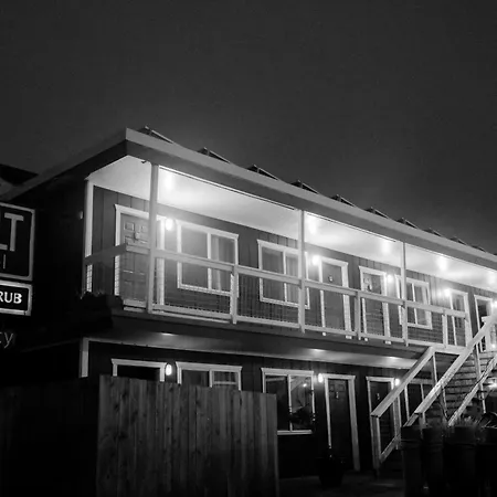 Salt Hotel & Pub-3