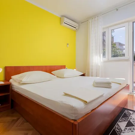 Guest House Damir-2