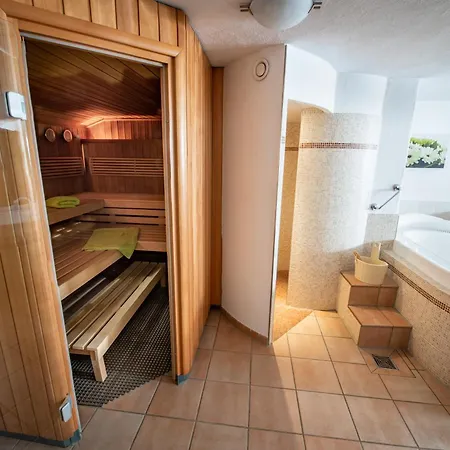 Hotel Alpenblick-3