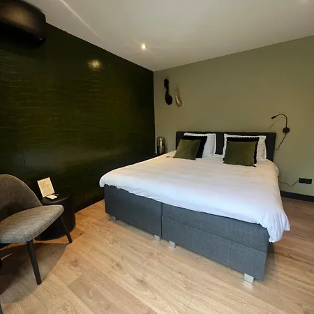 B&B Bardot-2