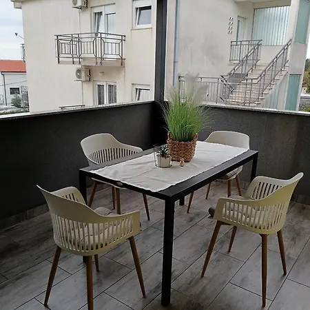Apartments And Rooms With Parking Space Crikvenica - 12305-2