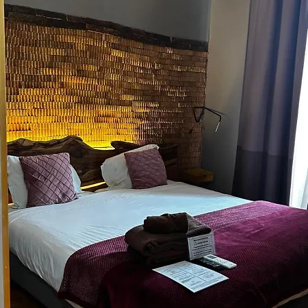 Feel At Home Guest House-3